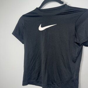 Nike Black Crew Neck Short Sleeve Crop Tee